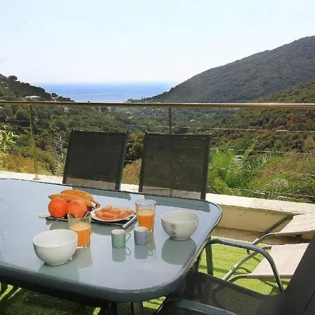 Cap Corse Uribellinu 2 Formule Petit Dejeuner * Santa-Maria-di-Lota